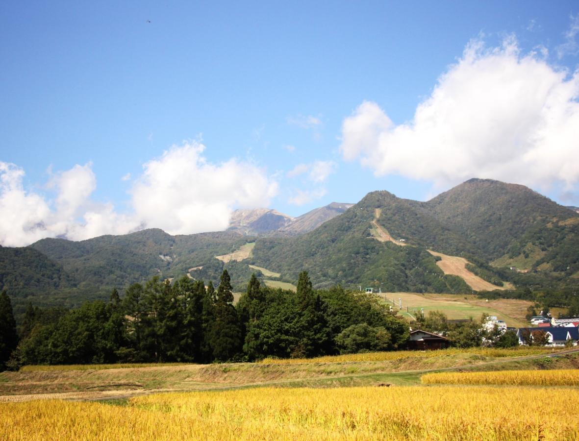 Hakuba Tsugaike Sunrise Tanne Hotel Otari Екстериор снимка